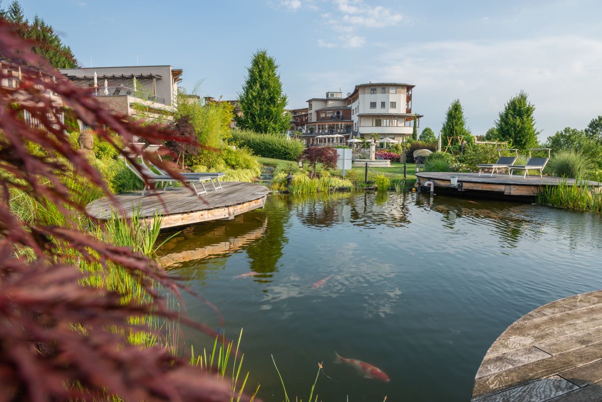 Larimar-Garten-Koi-Teich-Foto-Krammer